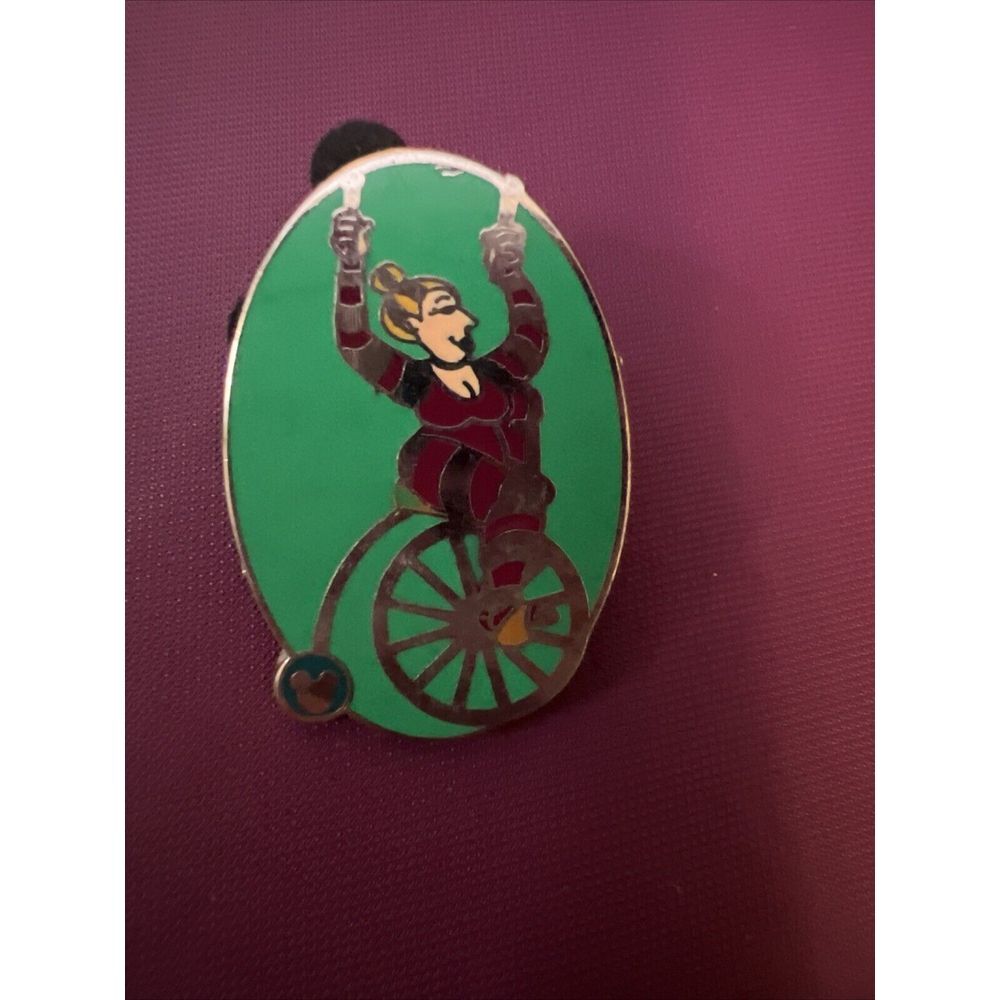 Disney Pins Disney Toontown Toon Cycle Town Hidden Mickey Collector‎ Pin